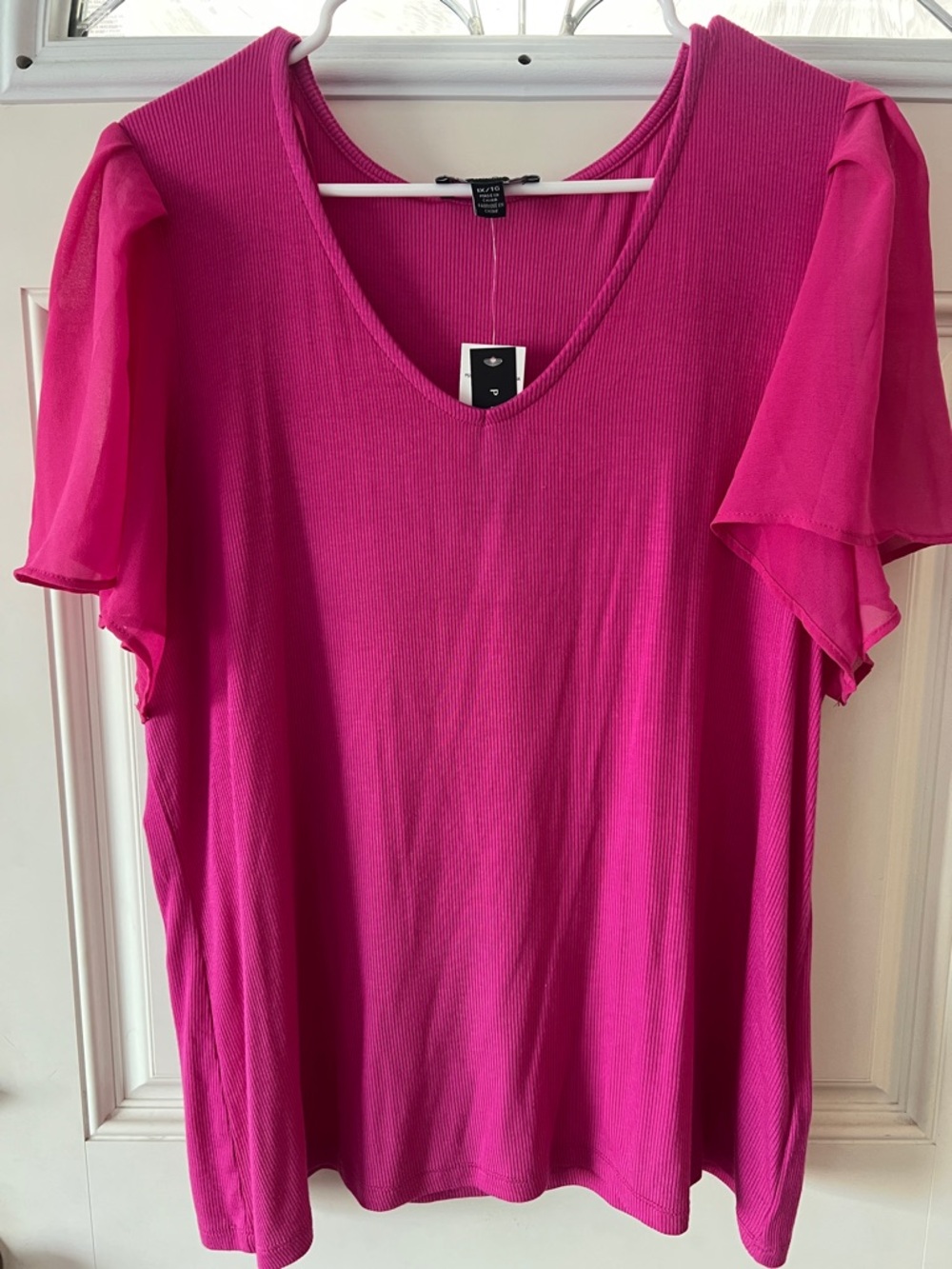 Premise Fuchsia V-Neck Short Sleeve Top